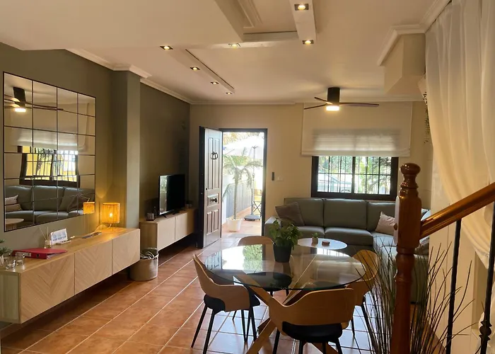Casa Rodasa - 2 Bedrooms, Roof Terrace, Airco, Front-Terrace, Back-Patio, Communal Pool, Etc