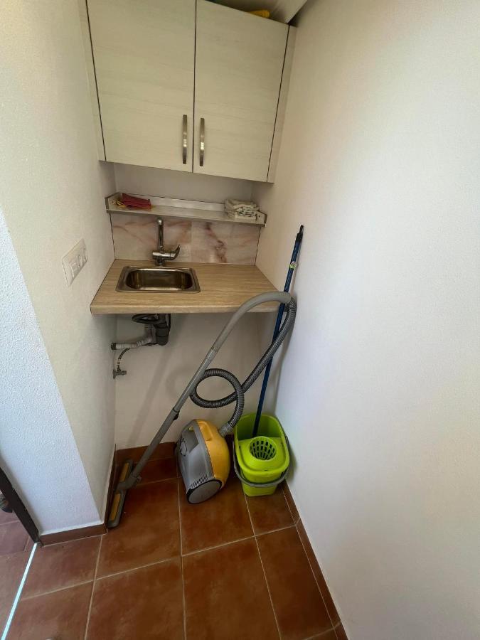Casa Rodasa - 2 Bedrooms, Roof Terrace, Airco, Front-terrace, Back-patio, Communal Pool, Etc Holiday home Roda