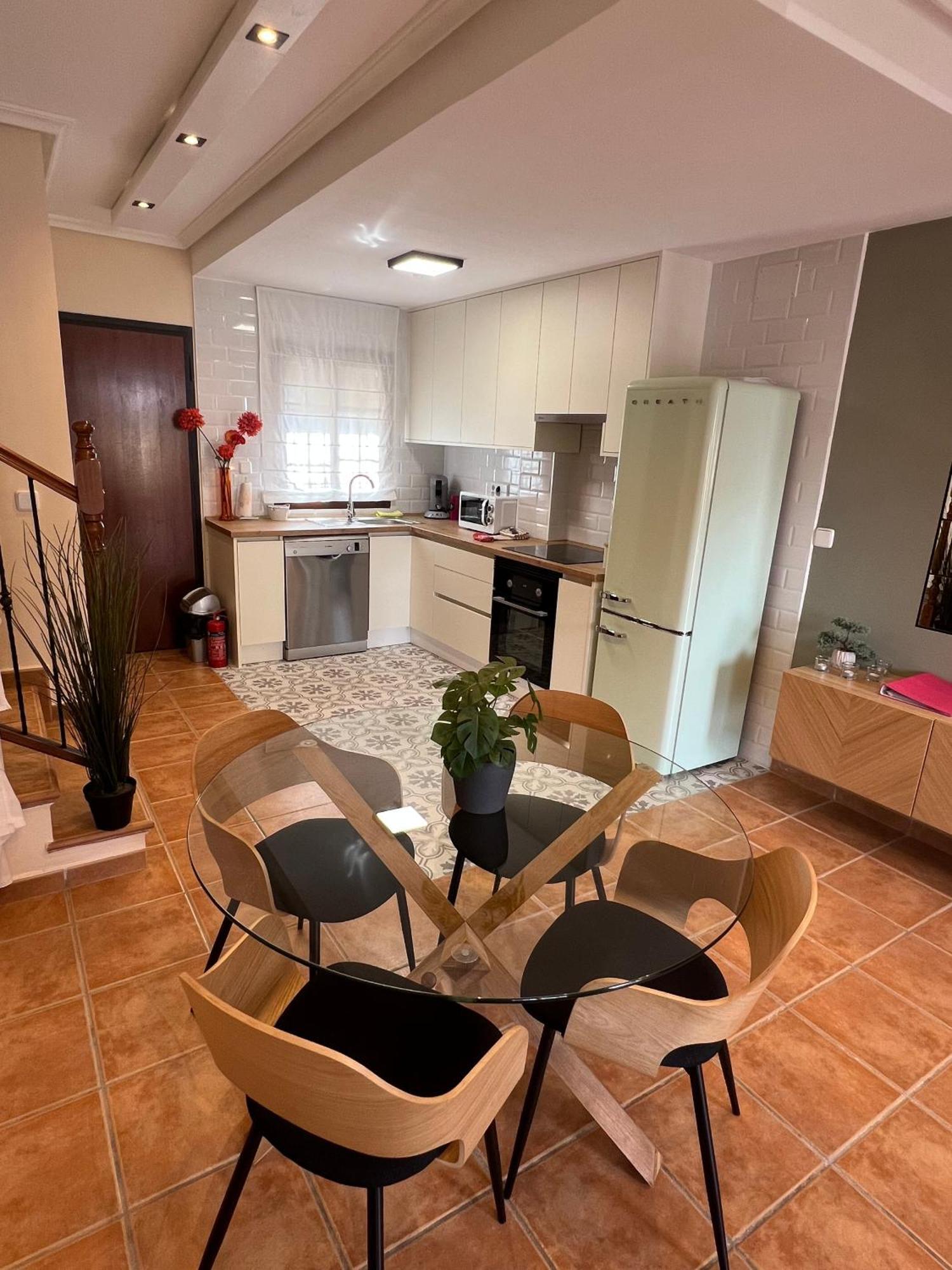 Casa Rodasa - 2 Bedrooms, Roof Terrace, Airco, Front-terrace, Back-patio, Communal Pool, Etc Holiday home *